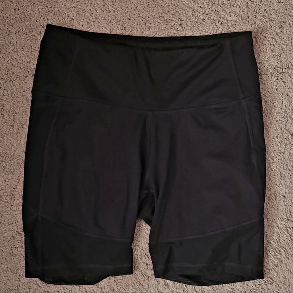 All In Motion Bike Shorts - Picture 2 of 3